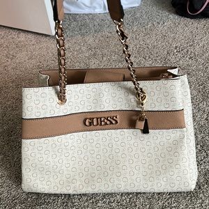 Guess purse